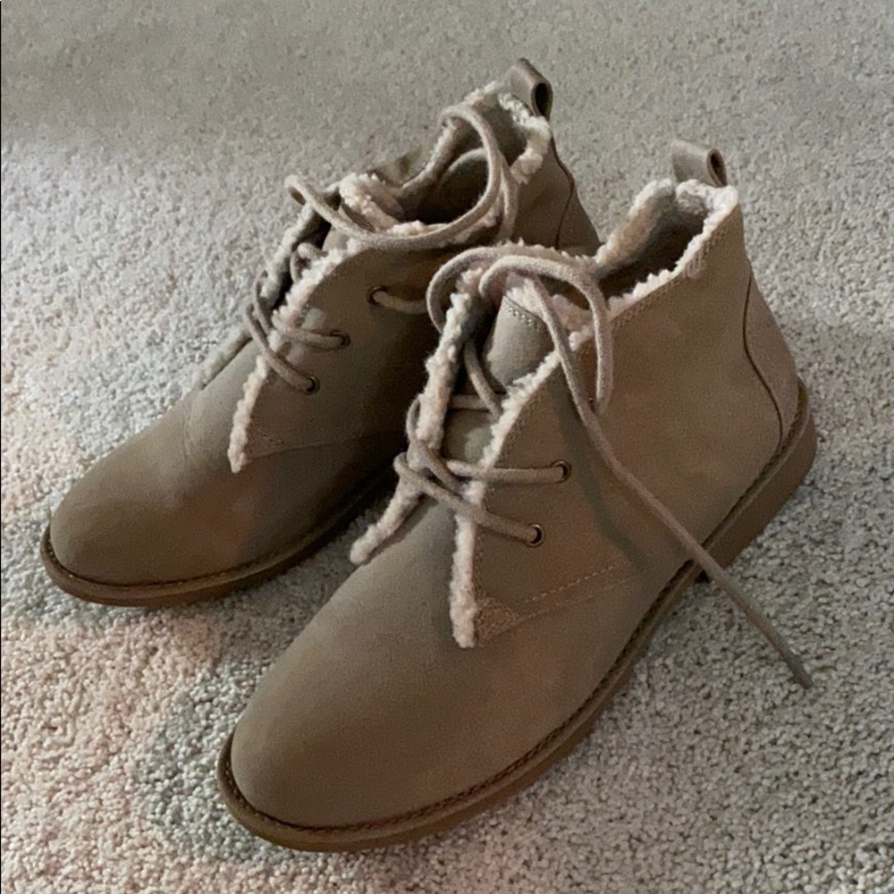 Size 7 Sonoma Dress Boots Faux Fur Lining